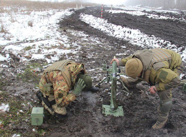 За минулу добу 5 обстрілів, постраждали 2 бійця ЗСУ. Бойовики продовжують обстрілювати позиції Збройних Сил України.