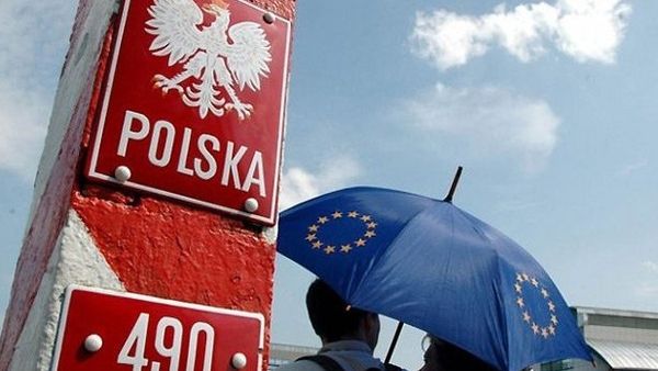 Україна і Польща запускають кампанію для заробітчан. У квітні відразу у двох країнах - Україні й Польщі - розпочнеться масштабна інформаційна кампанія, яка допоможе українцям влаштовуватися на роботу в Польщі легально.