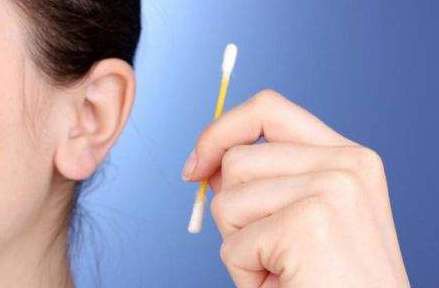 Створений гаджет, здатний вилікувати дзвін у вухах. Дослідники з Мічиганського Університету провели експеримент свого гаджета, який зміг вилікувати пацієнтів від дзвону у вухах.