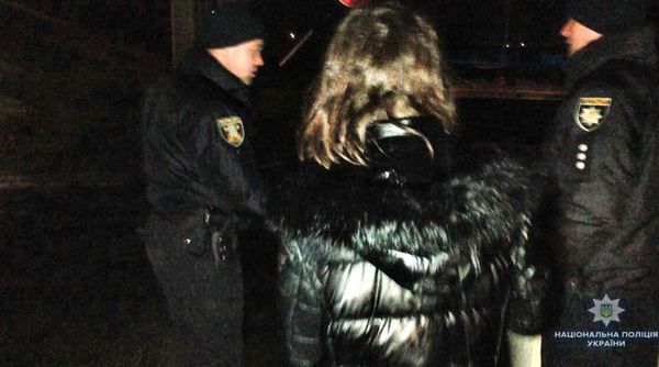 У Миколаєві вчора, 26 березня, близько 21.00 40-річна жінка кинула з мосту в річку власну 9-місячну дитину