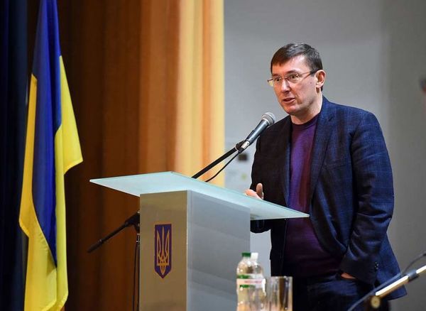 Луценко анонсував нові подання на зняття депутатської недоторканності. Вони будуть виключно обґрунтовані, - пообіцяв генпрокурор.