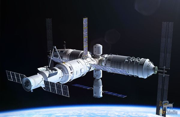 Китайська станція "Тяньгун-1" увійде в атмосферу Землі 2 квітня. Космічна станція Тяньгун 1 увійде в атмосферу Землі 2 квітня та почне руйнуватися на висоті 150 кілометрів над поверхнею.