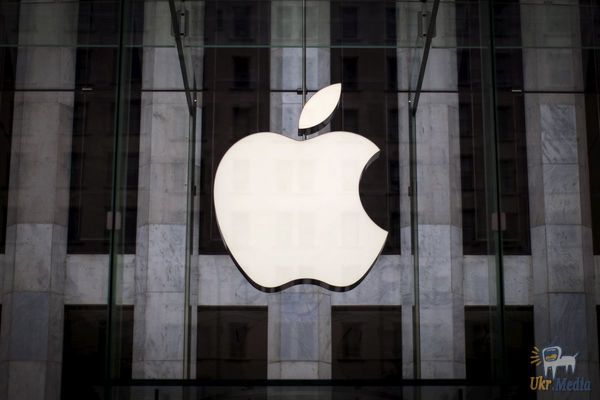 1 квітня Apple виповнилося 42 роки. З невеликого стартапу, що базується в гаражі, Apple перетворилася в найдорожчу в світі IT-корпорацію.