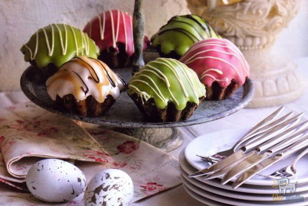 Неймовірні ідеї  для дитячих десертів - Великодня випічка. Великодні паски дітки завжди їдять із задоволенням.