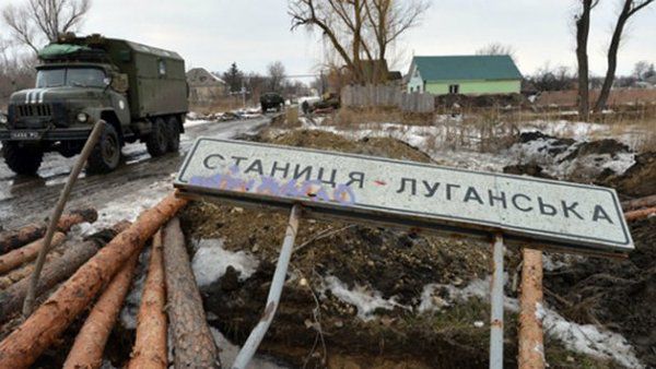 Мінська група домовилася про відвід військ у Станиці Луганській. Разом з цим Україна спробує провести з Росією черговий обмін полоненими.