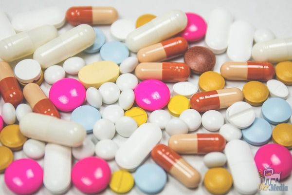 Вчені знайшли залежність між прийомом ліків і передчасною смертю. Вчені провели дослідження, під час якого виявили залежність між прийомом великої кількості ліків та передчасною смертю.