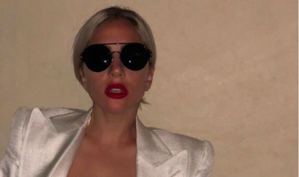 Леді Гага знялася у відвертій фотосесії. 32-річна американська співачка і актриса Леді Гага взяла участь у відвертій фотосесії.