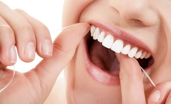 Домашній рецепт для ліквідації гінгівіту і відбілювання зубів!. Все, що споживається через рот, буде впливати на наше здоров'я, тому рот є однією з найбільш важливих областей, які у нас є.
