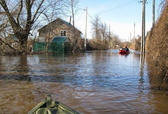 Росія йде під воду: тисячі людей залишилися без домівок через паводки. Весна прийшла!