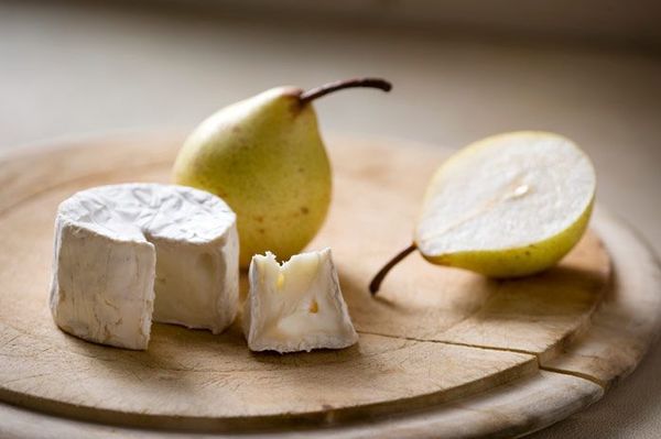 Корисні властивості козячого сиру, про які мало хто знає. Козячий сир є відмінним засобом для поліпшення здоров'я.