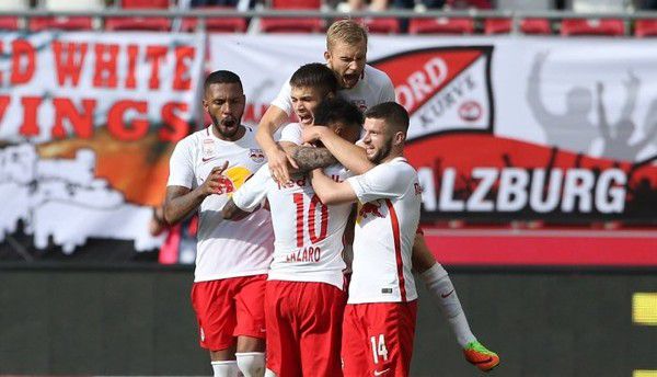 Зальцбург встановив рекорд Ліги Європи, забивши 3 голи за 247 секунд. Австрійський "Ред Булл" стає однією з головних сенсацій поточного сезону в єврокубках.
