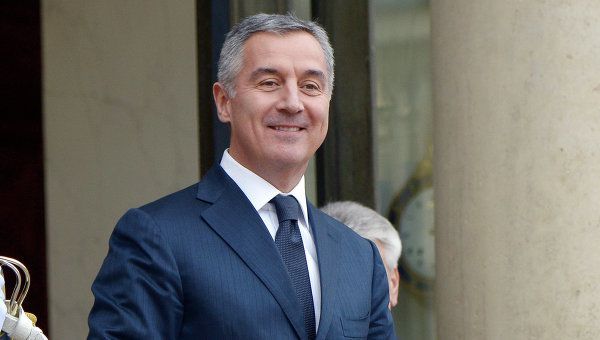 Джуканович, якого восени 2016 року намагалися вбити росіяни, обраний президентом Чорногорії. У неділю, 15 квітня, в Чорногорії відбулися президентські вибори. Балотувалися сім кандидатів.