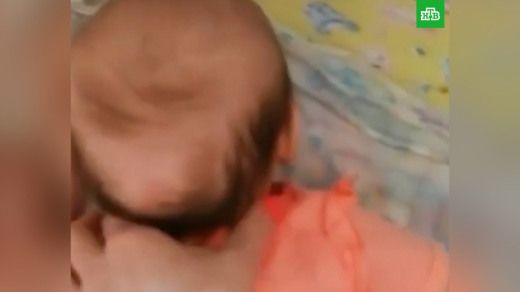 П'яна москвичка записала на відео, як б'є тримісячну доньку(відео). Дитини у матері забрали, зараз дівчинка перебуває з батьком.
