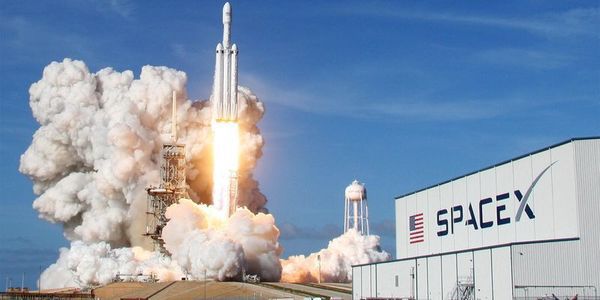 SpaceX перенесла запуск нового телескопа. Компанія SpaceX вирішила перенести запуск ракети Falcon 9 з космічним телескопом TESS на борту.
