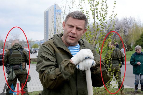 Ватажок "ДНР" вирішив влаштувати показову акцію в центрі Донецька. Соцмережі сміються над фото Захарченко з Донецька.