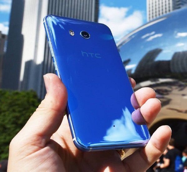 Названа ціна і дата офіційного анонсу смартфона HTC U12 +. Уже зовсім скоро любителі технічних новинок насолодяться черговим апаратом тайваньського виробника смартфонів і планшетів.