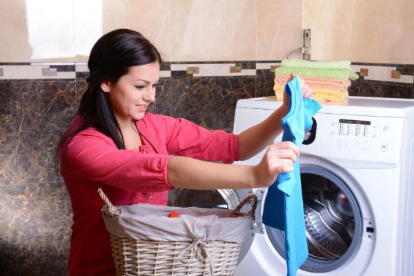 Як зробити гель для прання вдома. Дуже легкий та дешевий засіб відпере речі не гірше магазинної хімії.