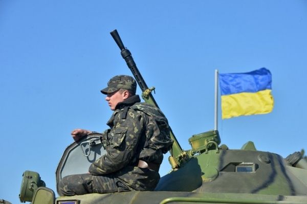 На Донбасі офіційно стартує Операція об'єднаних сил. З сьогоднішнього дня, 30 квітня. на Донбасі офіційно припиняється антитерористична операція, а замість неї стартує Операція об'єднаних сил.
