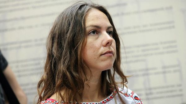 Віру Савченко допитують в СБУ. Сестра Надії Савченко викликана на допит як свідок.