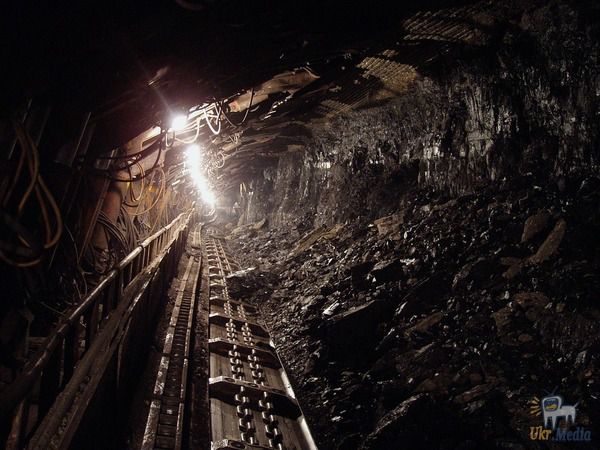 На Луганщині затопило шахту. Приплив води на шахті Золоте збільшився до 2000 кубометрів на годину.