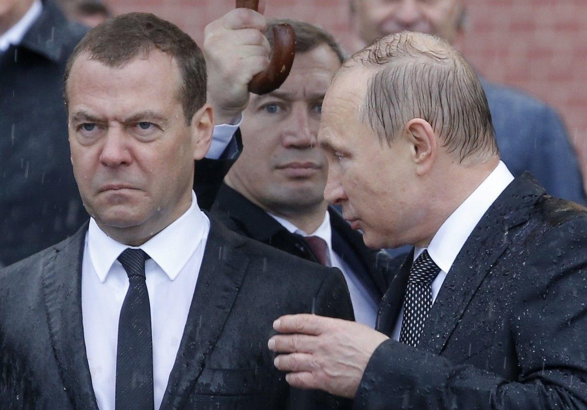 Стало відомо, коли уряд Медведєва піде у відставку. Путін після інавгурації запропонує кандидатуру на пост голови уряду.