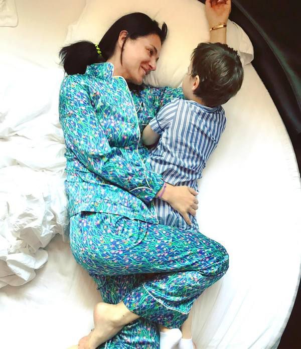 Маша Єфросиніна поділилася зворушливим сімейним знімком. Популярна телеведуча опублікувала умилительную фотографію з сином.