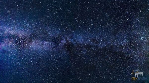 Вчені стверджують, що майже наполовину тіло людини складається з зоряного пилу. Нове дослідження вчених доводить, що кожен з нас містить атоми, що виникли в далеких галактиках.