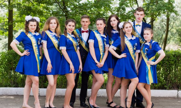 У Міносвіти назвали дати випускних у школах. У Міносвіти затвердили, що випускні вечори у школах пройдуть з 25 травня до 24 червня.