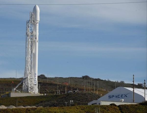 SpaceX в останній момент відмінила запуск супутника на мисі Канаверал. Компанія Space Exploration Technologies Corporation (SpaceX) в останній момент відклала запуск ракети-носія Falcon-9 автоматично.