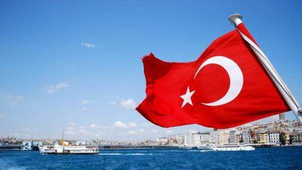 У Туреччині заарештували 150 осіб за причетність до перевороту. Військових затримали в Стамбулі.
