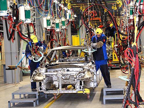 В Україні значно знизилось виробництво автомобілів. За квітень ЗАЗ виробив лише один автомобіль.