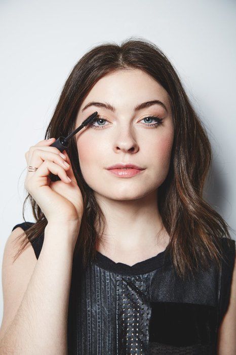 Неймовірно! 4 способи нафарбувати вії однією тушшю для різного ефекту в макіяжі. Запитай дівчат, без якого кроку в макіяжі вони не вийдуть з дому, і більшість відповість: без туші.