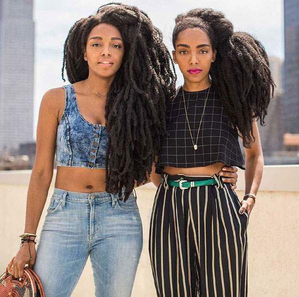 Сестри-близнюки, які стали відомими завдяки своєму незвичайному волоссю. Ці ефектні дівчата більшу частину свого свідомого життя комплексували із-за своєю неординарної зовнішності.