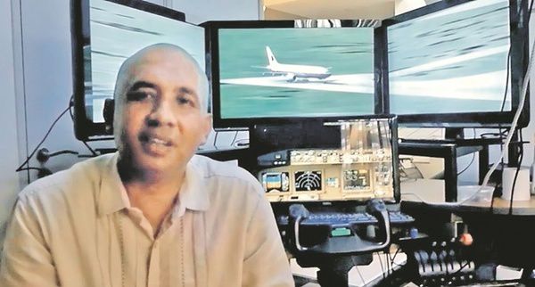 Капітан зниклого в 2014 році малайзійського Боїнга-777 міг вчинити суїцид. Командир літака Захарія Ахмад Шах страждав від депресії і міг навмисно направити авіасудно у воду.