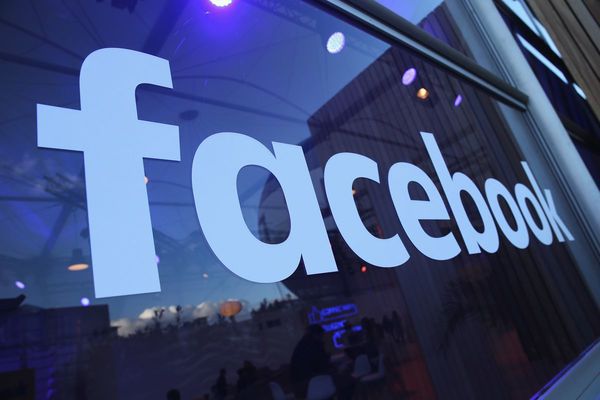 Персональні дані користувачів Facebook з'явилися у відкритому доступі - ЗМІ. Корпорацію Facebook знову звинуватили у масштабному витоку даних користувачів. При чому у відкритому доступі опинилась інформація "інтимного характеру".