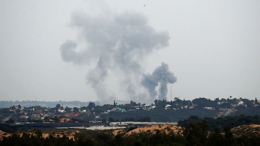 Ізраїль повідомив, що завдав удару з повітря по Сектору Газа. Ізраїль завдав удару по Сектору Газа.