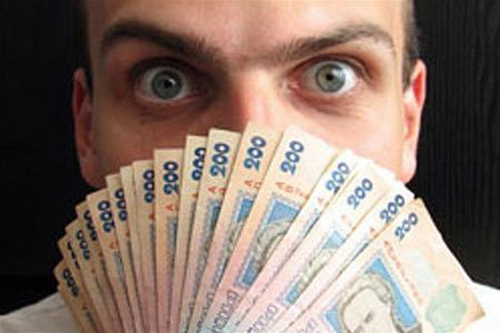 Топ сфер з високою зарплатою. Аналітики розповіли, хто в Україні отримує більше за всіх зарплату.