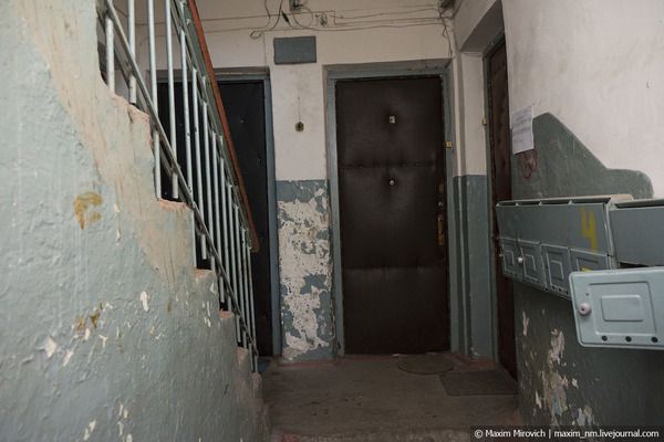 Чому двері в СРСР відкривалися тільки всередину. Зверніть увагу, що всі двері в старих радянських квартирах відкриваються виключно всередину.