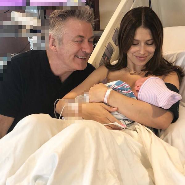Сталося! 60-річний Алек Болдуїн став батьком в п'ятий раз. У ніч на п'ятницю, 18 травня, у популярного американського актора Алека Болдуіна народився син – його п'ята дитина.