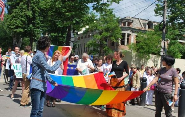 У Молдові пройшов марш ЛГБТ-спільноти. Марш ЛГБТ-спільноти пройшов без особливих інцидентів.