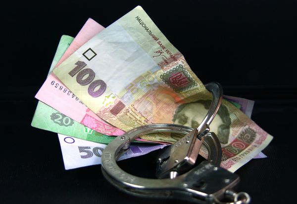 У Львові вкрали депозити з банку. В сумі 275 тис. грн коштів клієнтів підозрюється співробітниця фінустанови.