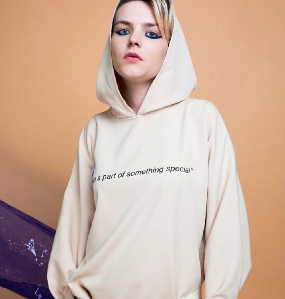 Донька Ольги Фреймут запустила власний бренд одягу. 12-річна Злата стала дизайнером.