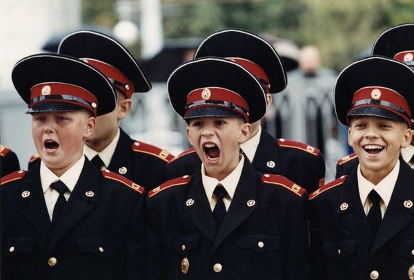 17 атмосферних знімків, які ідеально описують Росію 90-х. Дивне був час.