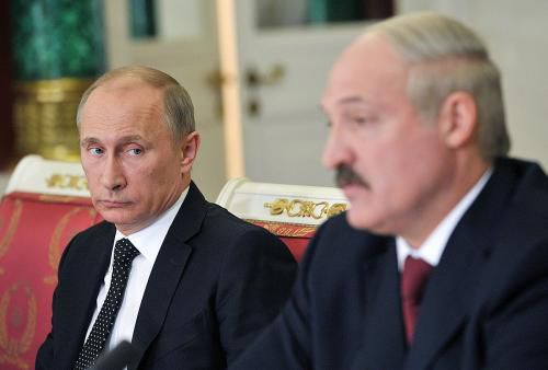 Лукашенко заговорив про кордон з Росією. Олександр Лукашенко заявив, що Білорусь готова до того, що Росія визначиться з питанням розміщення прикордонників на кордоні.