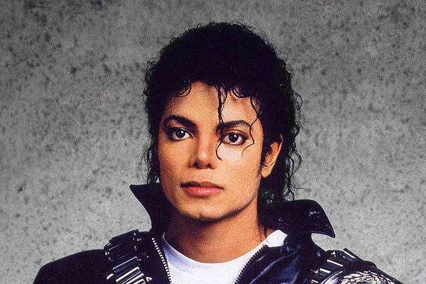 Родичі Майкла Джексона хочуть судитися з Disney. Найближчі люди легендарного артиста Мвйкла Джексона підкреслили, що творці порушили авторські права  покійного співака.