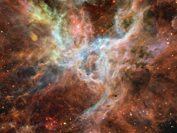 Астрономам вдалося отримати детальне зображення туманності Тарантул. Астрономи отримали найбільш детальне зображення туманності Тарантул. Ця туманність розміщена приблизно в 160 тисячах світлових років від Землі.
