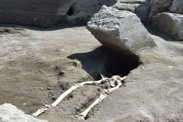 Археологи знайшли самого невдачливого людини в історії. Мабуть, найневезуча в історії людина жила в Помпеях і тепер це офіційно.