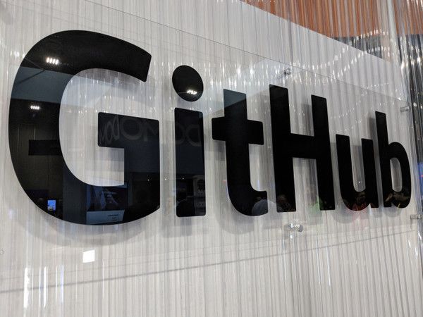 Microsoft хоче купити сервіс GitHub. Про угоду можуть оголосити 4 червня.