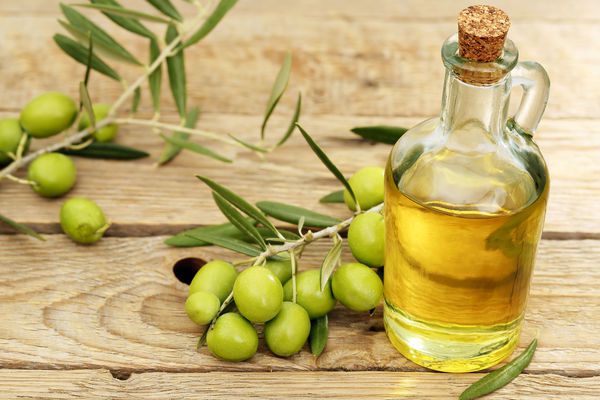 Переваги приймання оливкової олї щоранку. Чим здивує нас проста, на перший погляд, олія?