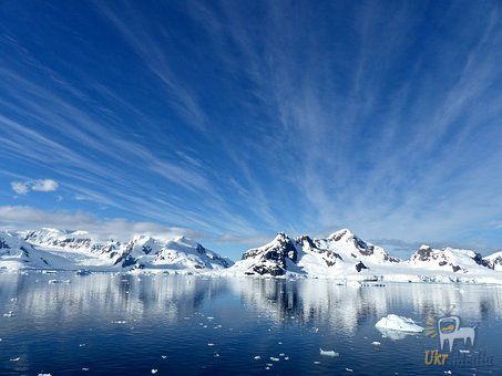 Вчені повідомили, що в Антарктиді швидко тане лід. Швидкість танення льодовиків стрімко збільшилася.